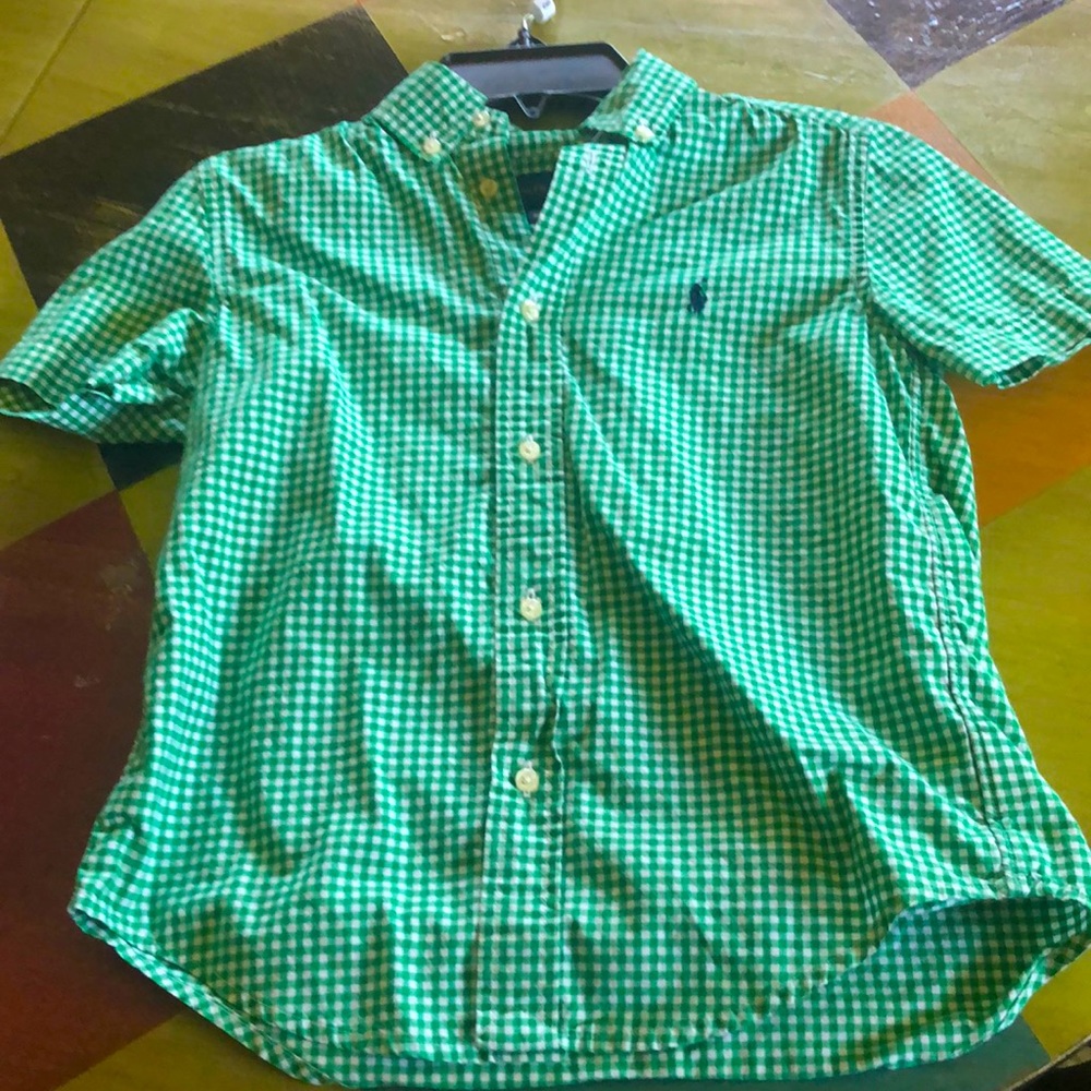 2 excellent condition button down shirts